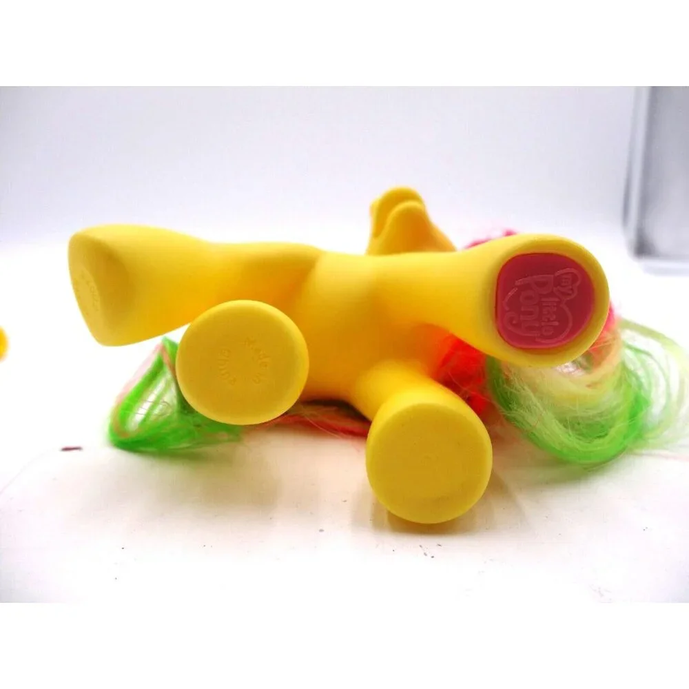 My Little Pony G3 Butterfly‎ Island Dazzle Bright Kiwi Tart with Brush